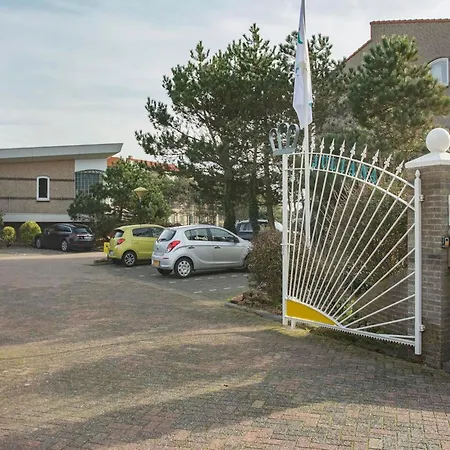 By The Sea In Juliana Appartement