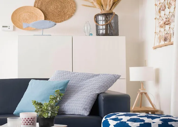 By The Sea In Juliana יוליאנאדורפ